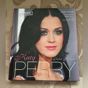 Katy Perry Rebel Dreamer Hardcover Book Unofficial Pink Gray Reading
